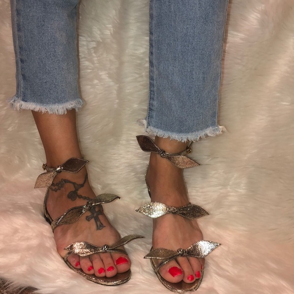 Chloe Shoes - CHLOE MIKE crackled Silver bow Sandals